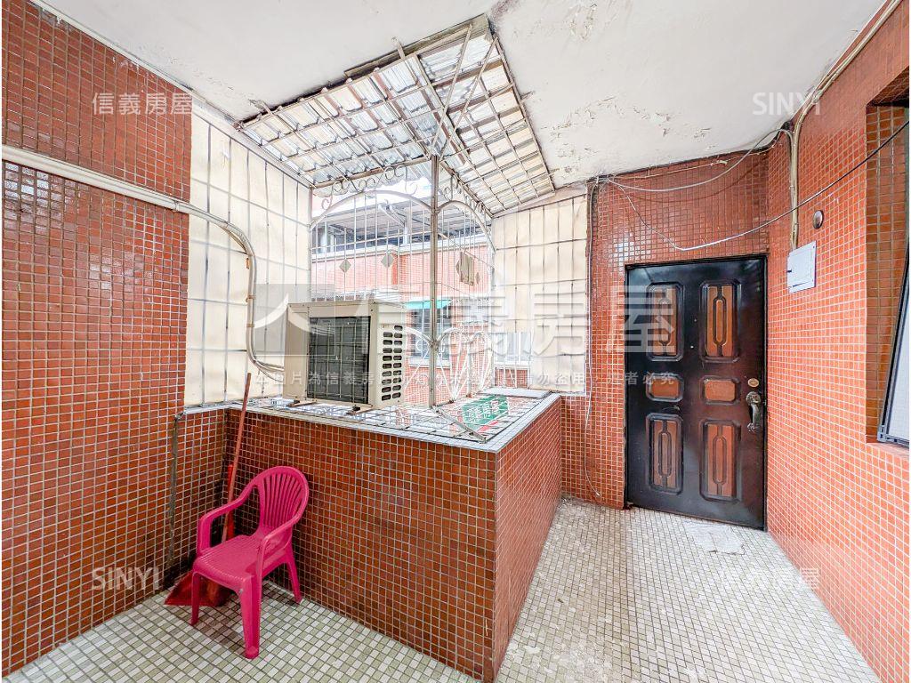 ★江子翠捷運成家大空間★房屋室內格局與周邊環境