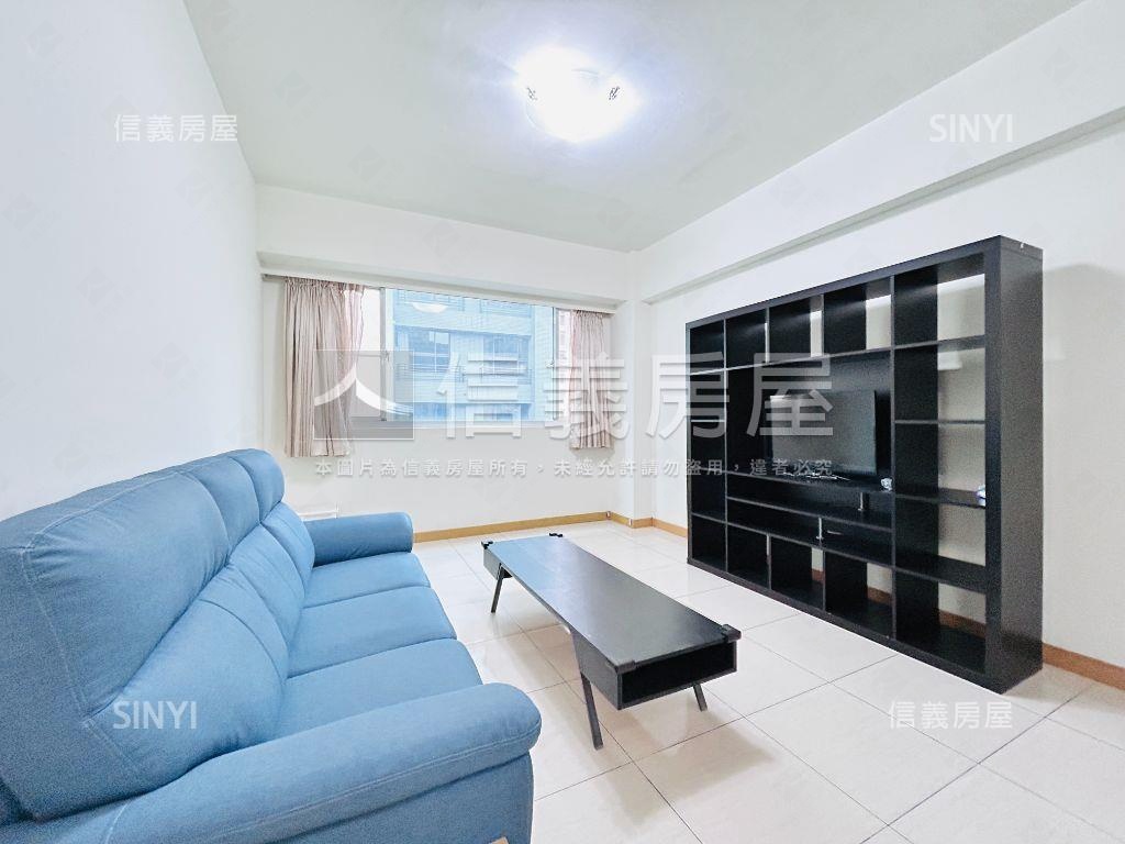 薪傳次頂樓兩房車位房屋室內格局與周邊環境