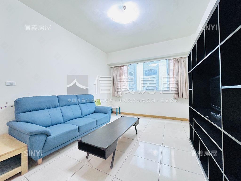 薪傳次頂樓兩房車位房屋室內格局與周邊環境