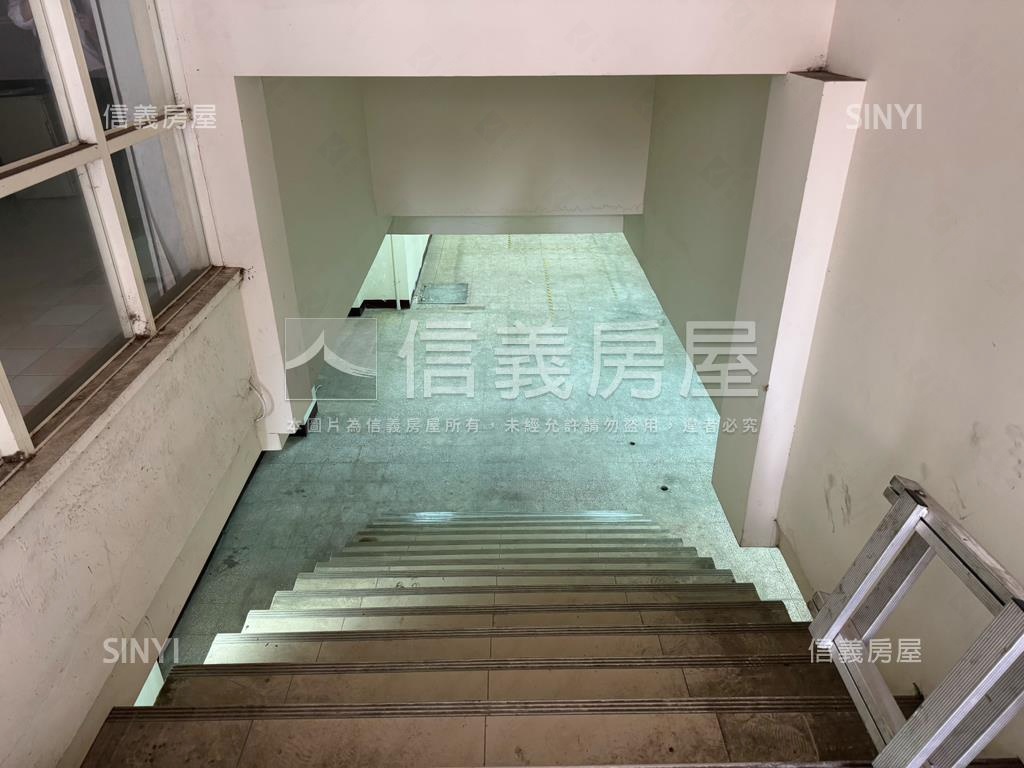 竹蓮晶鑽金雞母房屋室內格局與周邊環境