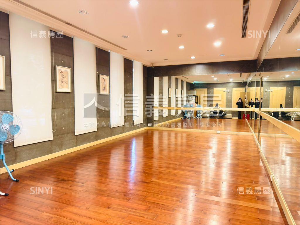 萊茵水岸河景三房車位房屋室內格局與周邊環境