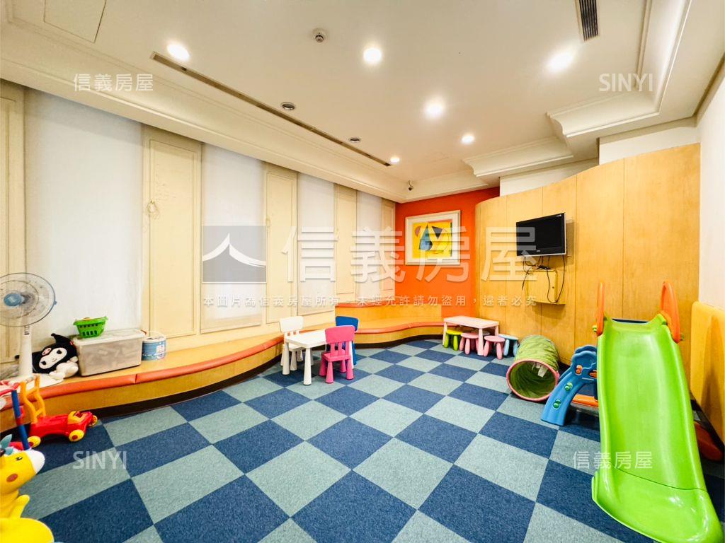 萊茵水岸河景三房車位房屋室內格局與周邊環境