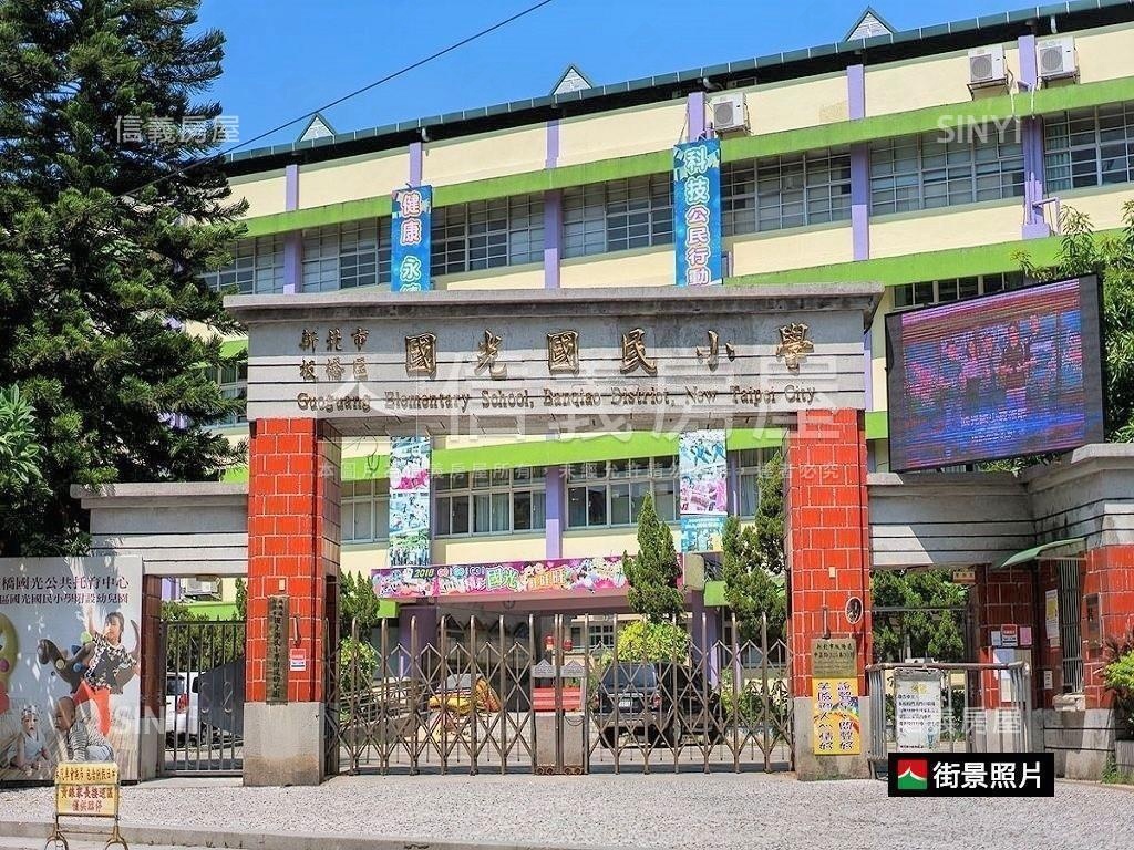 璀璨●信義嘉品文藝河景宅房屋室內格局與周邊環境