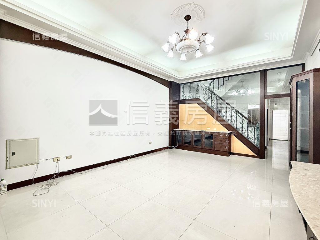 高昌正街大地坪採光車墅房屋室內格局與周邊環境