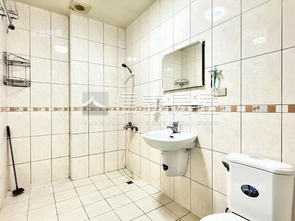 高昌正街大地坪採光車墅房屋室內格局與周邊環境