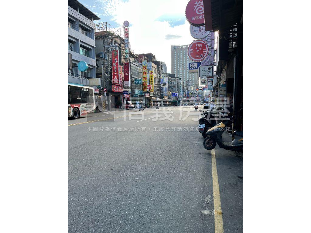 光復路一段臨路金店面房屋室內格局與周邊環境