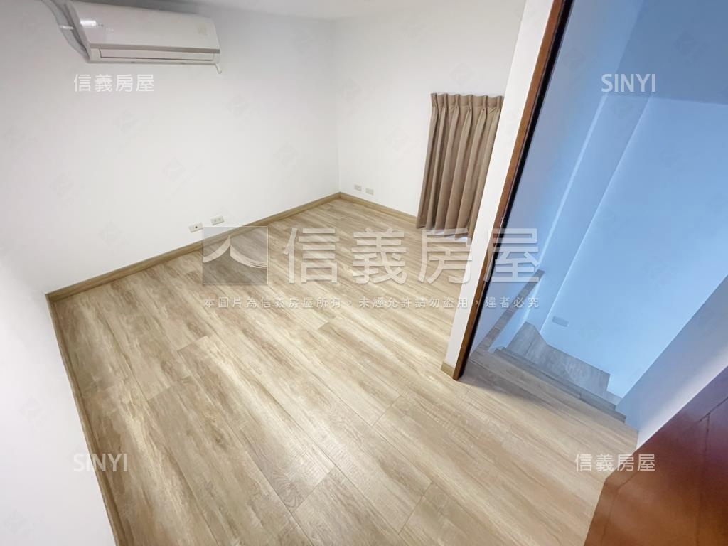捷運後棟挑高戀戀美宅房屋室內格局與周邊環境