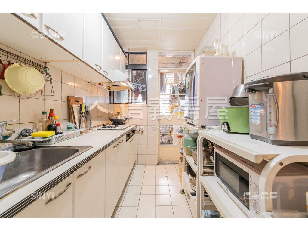 近中和捷運站空間大美寓房屋室內格局與周邊環境