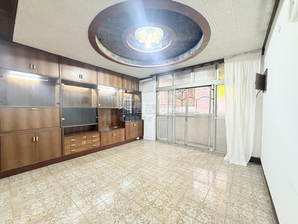 西區◆柳川旁三樓美寓房屋室內格局與周邊環境