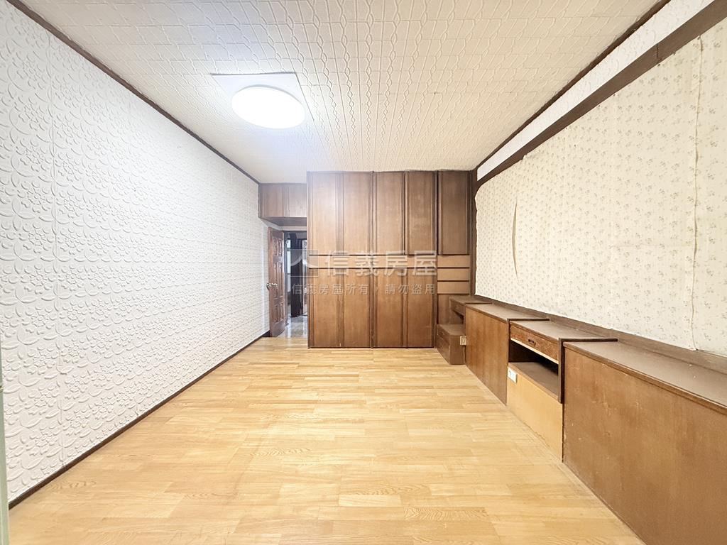 西區◆柳川旁三樓美寓房屋室內格局與周邊環境