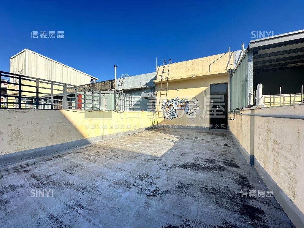 九年國教臨路騎樓大透天房屋室內格局與周邊環境