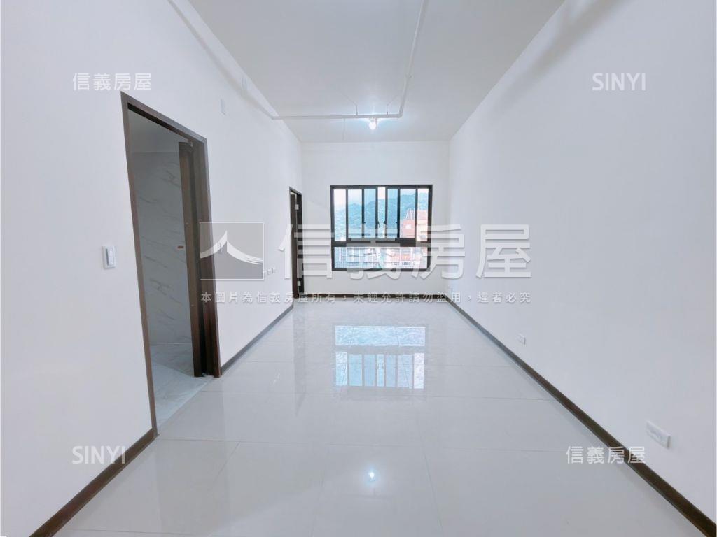 板南皇翔泱美景觀２房車位房屋室內格局與周邊環境