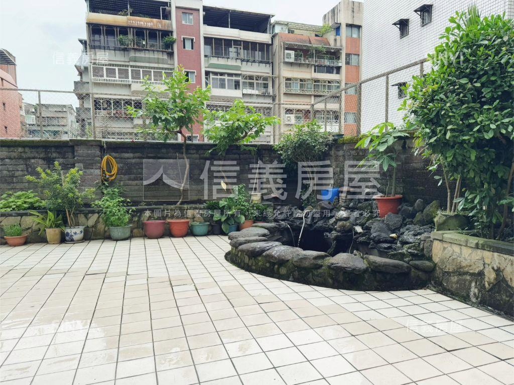 一樓庭院創意大空間房屋室內格局與周邊環境