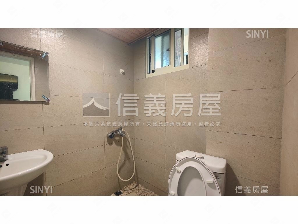 東區二樓四套房公寓房屋室內格局與周邊環境