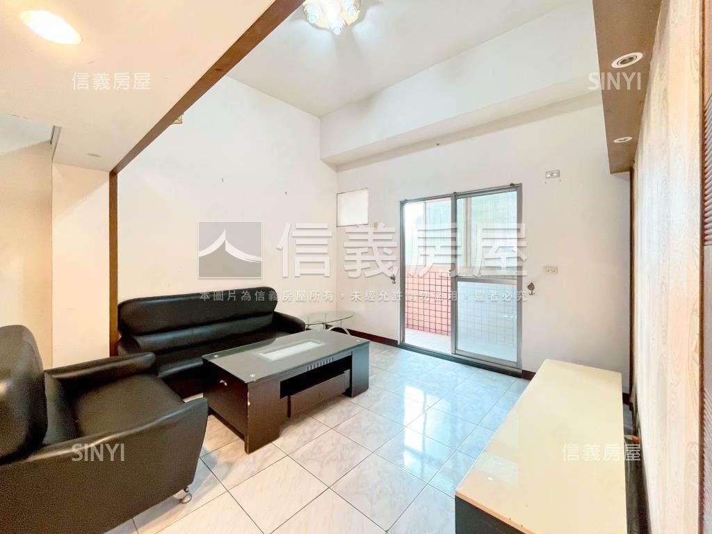 雅園三房附３９個車位房屋室內格局與周邊環境