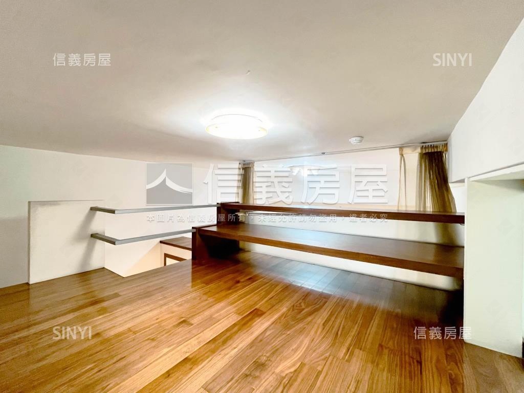 雅園三房附３９個車位房屋室內格局與周邊環境