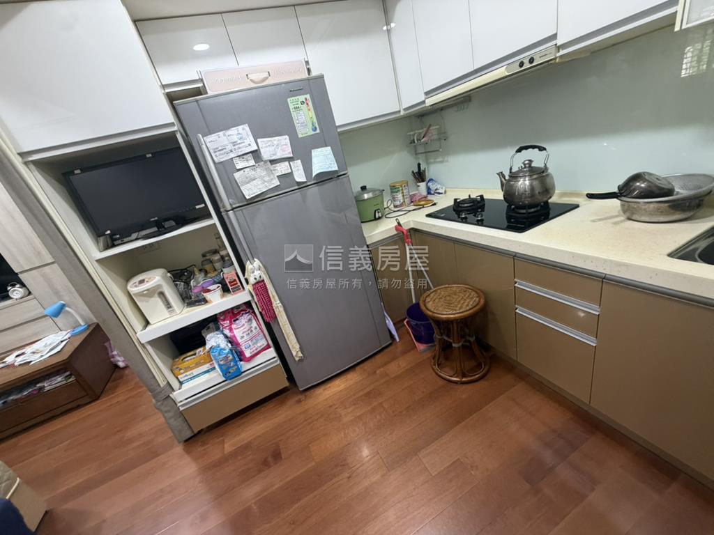 歡樂自用或租置產二樓公寓房屋室內格局與周邊環境
