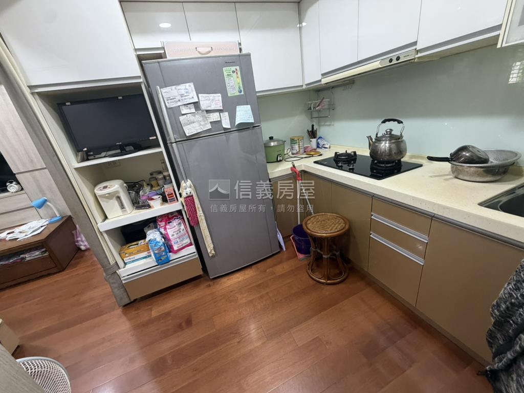歡樂自用或租置產二樓公寓房屋室內格局與周邊環境