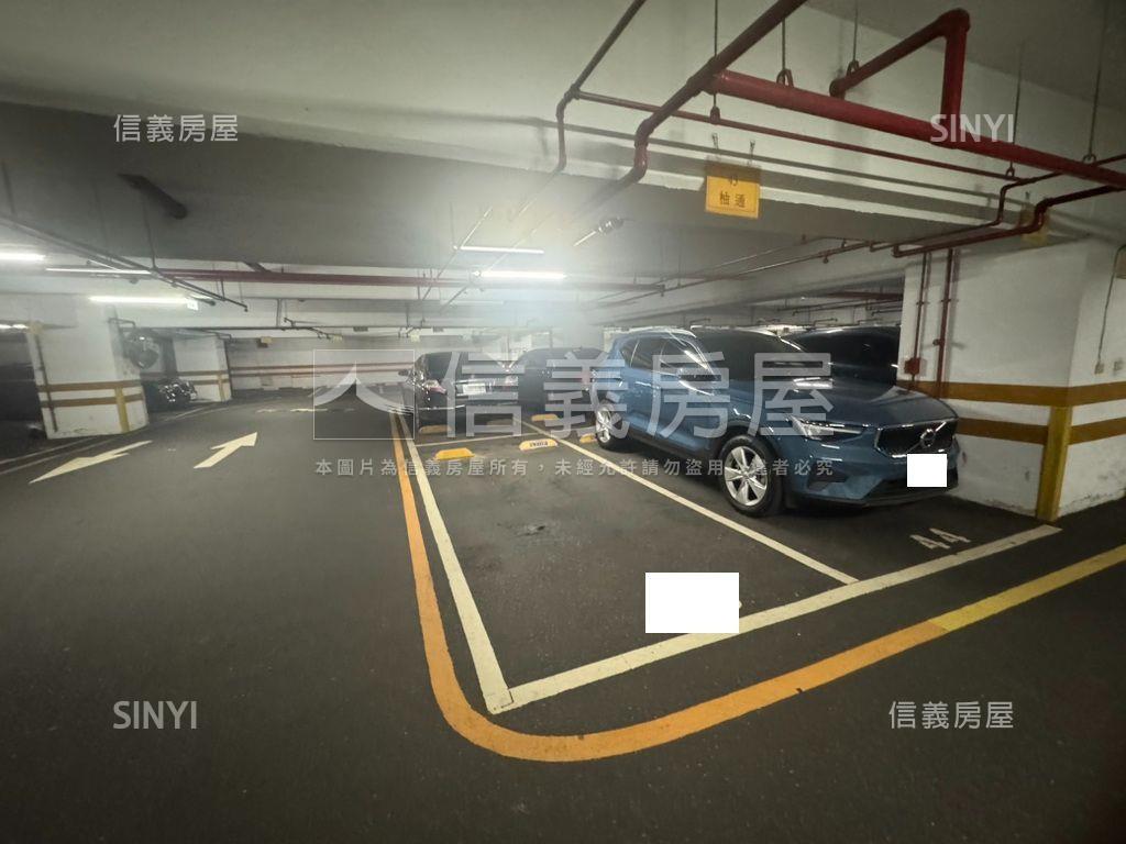 【稀有】新世紀精華辦公房屋室內格局與周邊環境