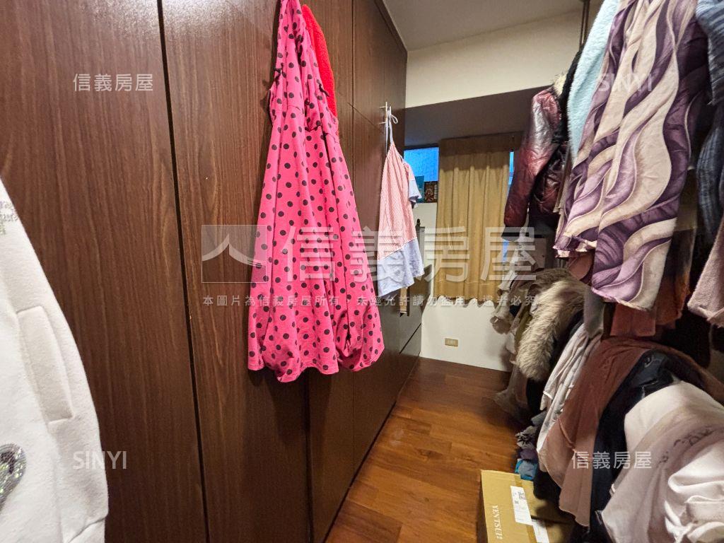 大東家華園裝潢戶附車位房屋室內格局與周邊環境