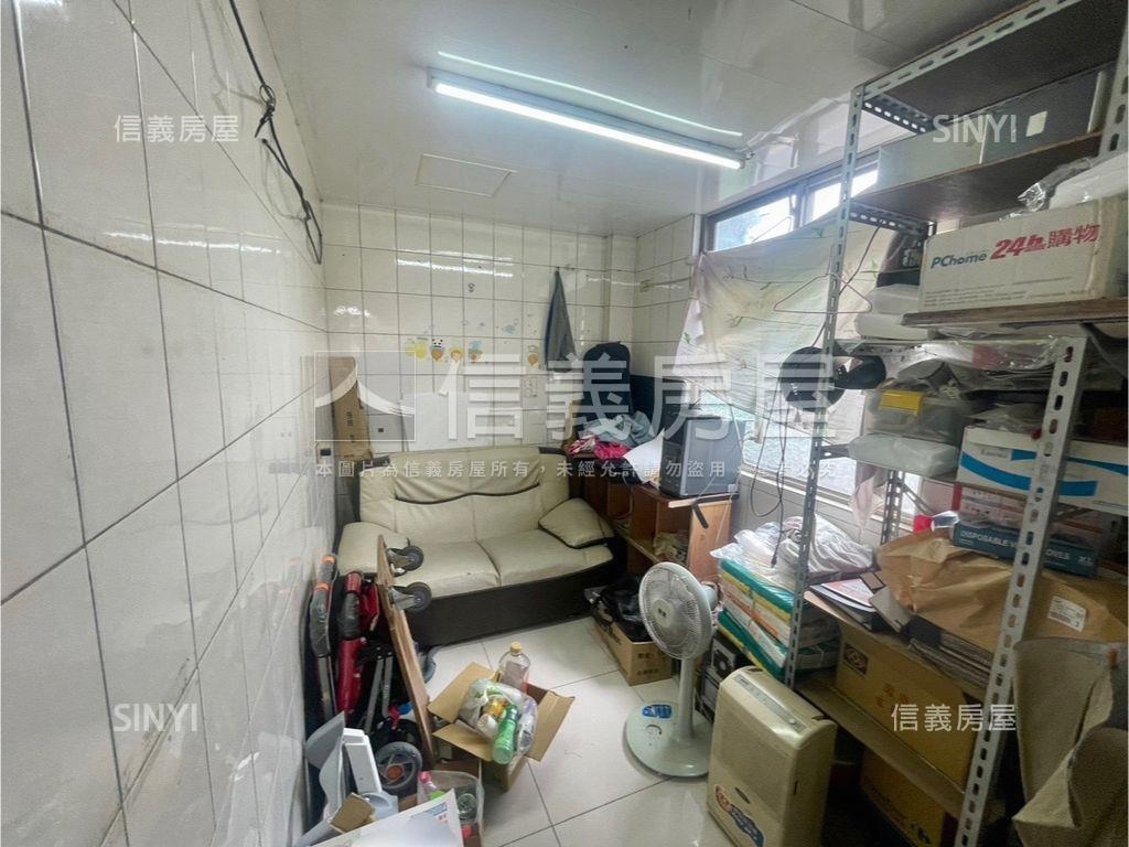 福德三角窗金店面房屋室內格局與周邊環境