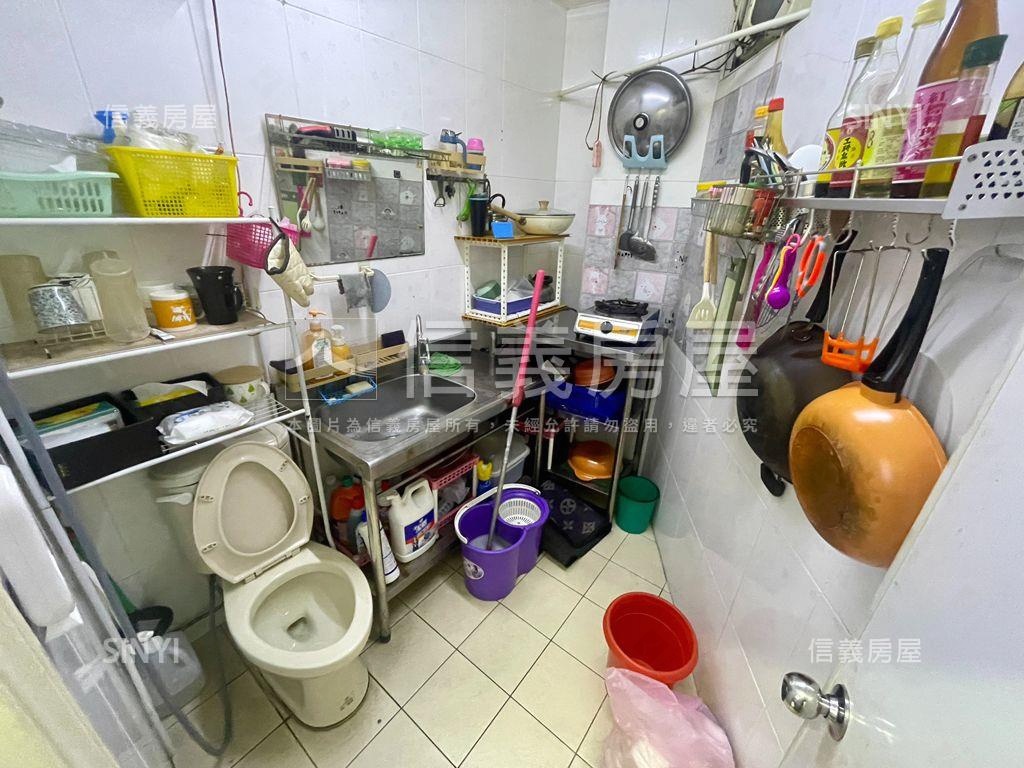 福德三角窗金店面房屋室內格局與周邊環境