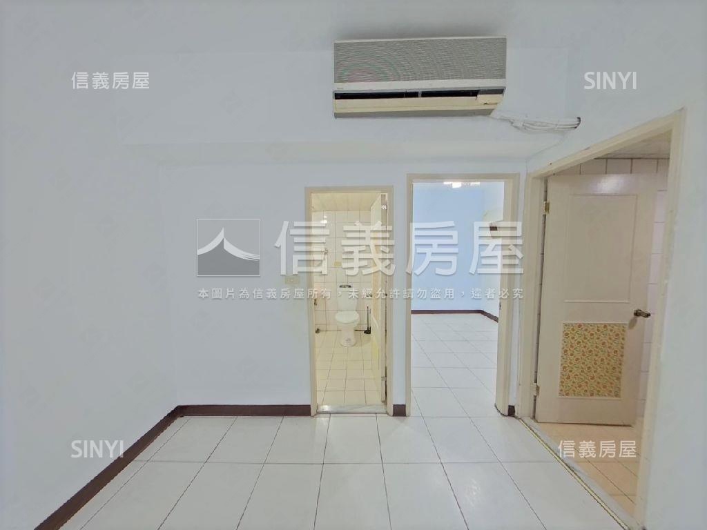 【新店捷運站】旁電梯美屋房屋室內格局與周邊環境