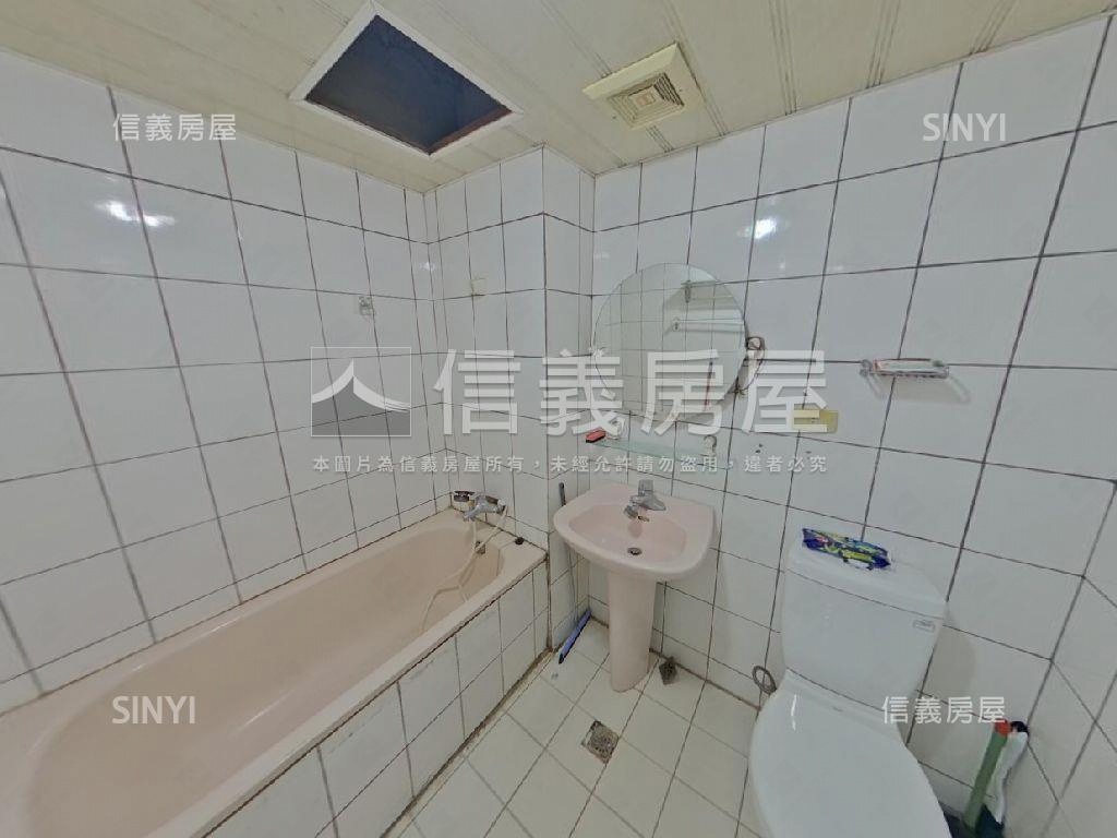 【新店捷運站】旁電梯美屋房屋室內格局與周邊環境