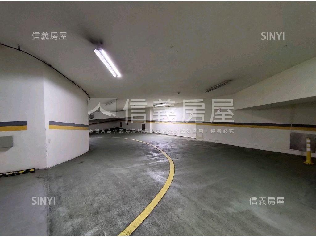 力麒麒園獨立坡平車位房屋室內格局與周邊環境