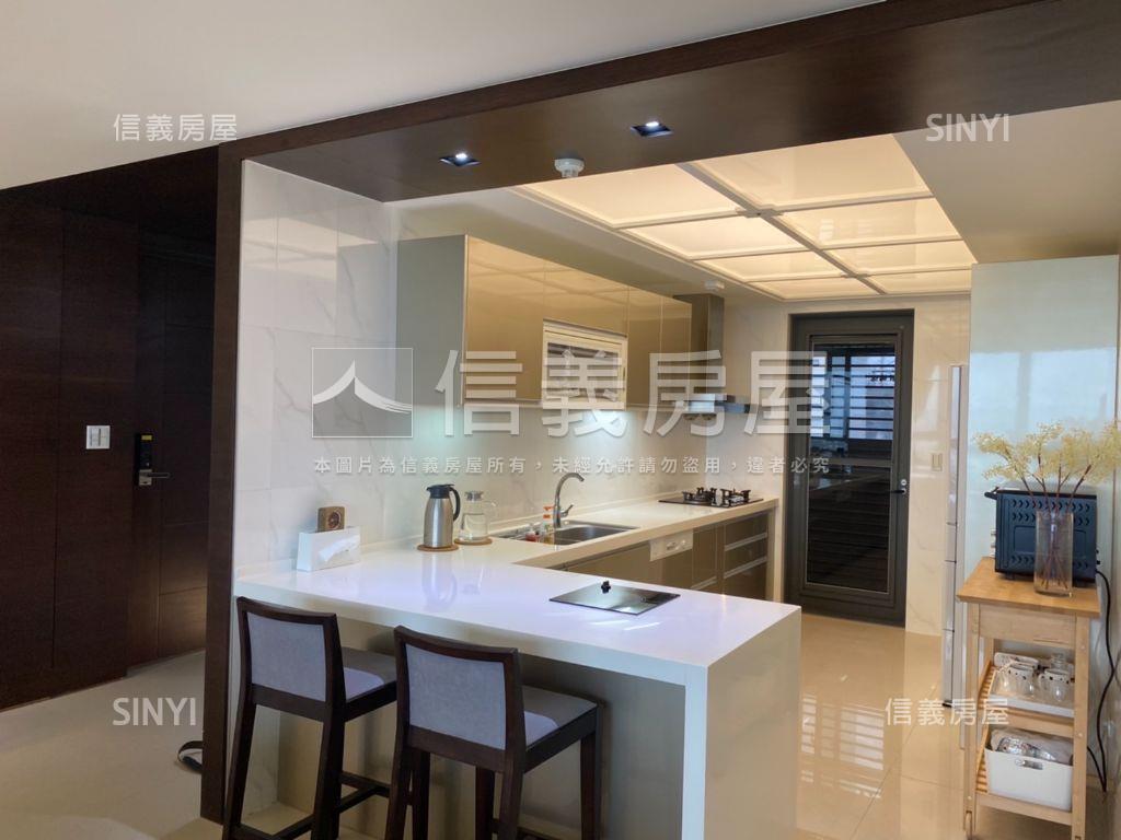 河岸第一排｜豪華｜美宅房屋室內格局與周邊環境