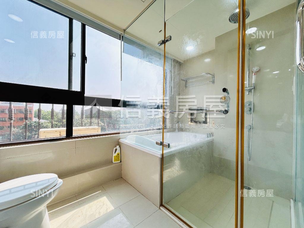 水世紀山河美景２房車位房屋室內格局與周邊環境