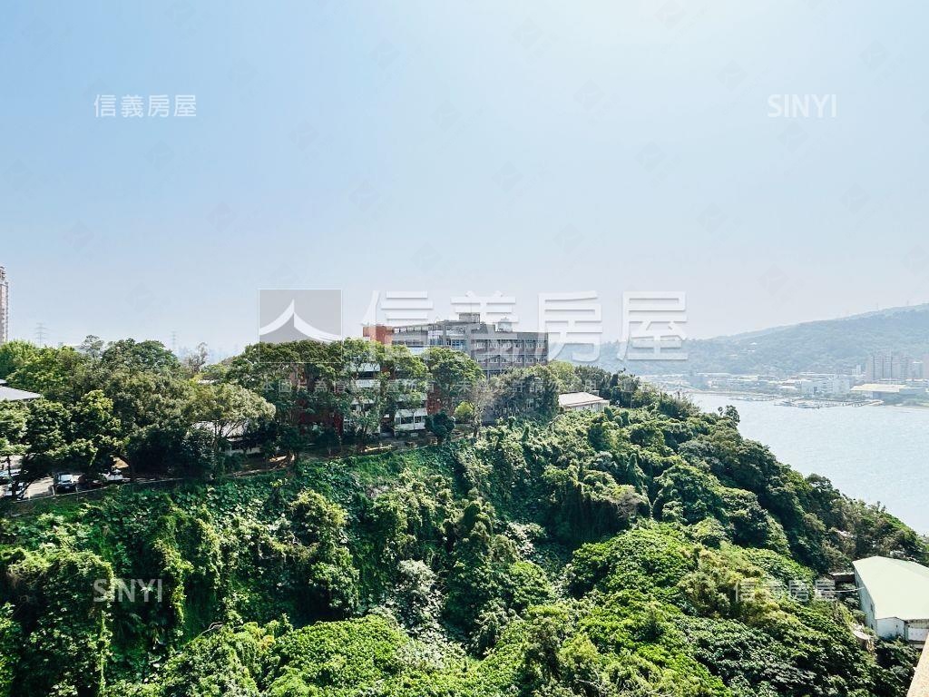 水世紀山河美景２房車位房屋室內格局與周邊環境