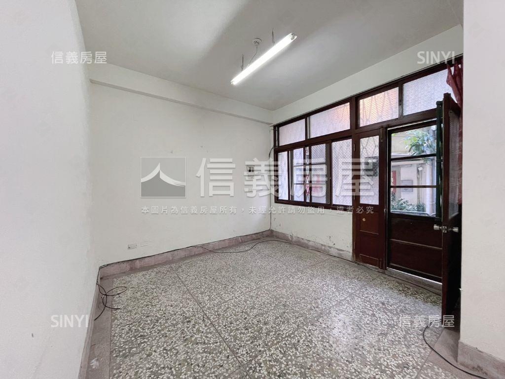 近市區稀有鬧區土地房屋室內格局與周邊環境