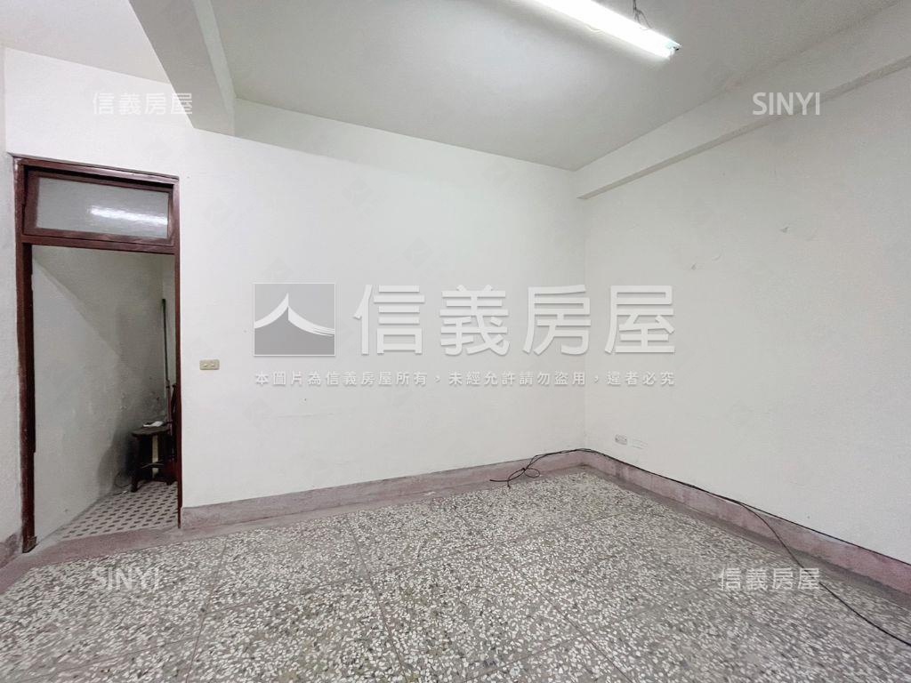 近市區稀有鬧區土地房屋室內格局與周邊環境