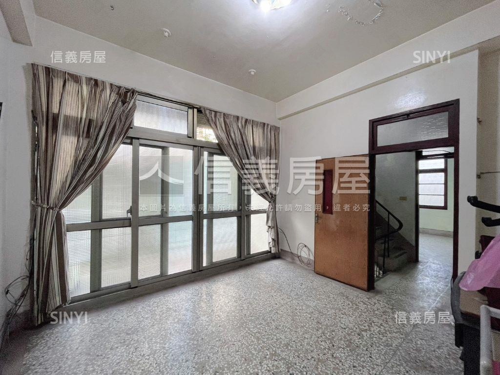 近市區稀有鬧區土地房屋室內格局與周邊環境