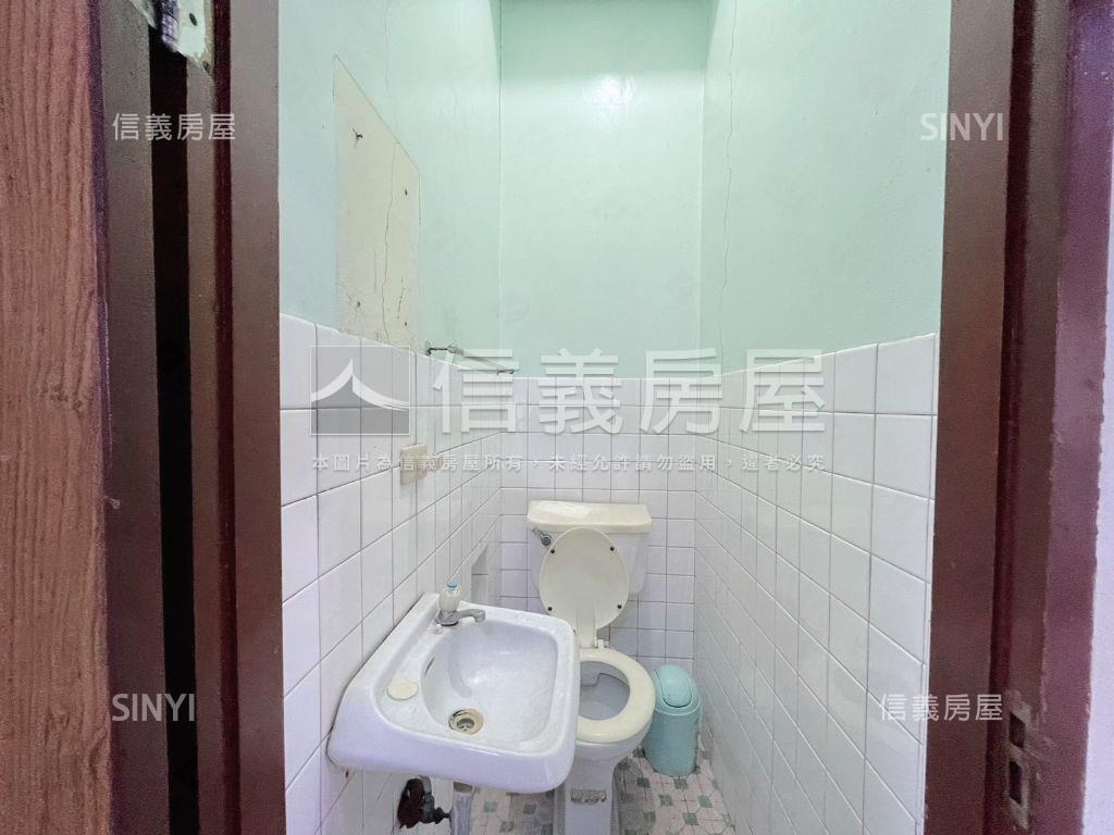 近市區稀有鬧區土地房屋室內格局與周邊環境