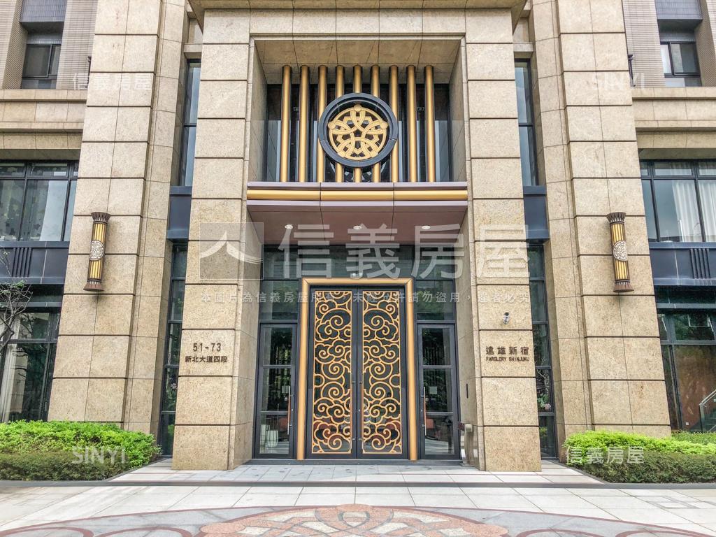 朝南遠雄新宿２房車位房屋室內格局與周邊環境