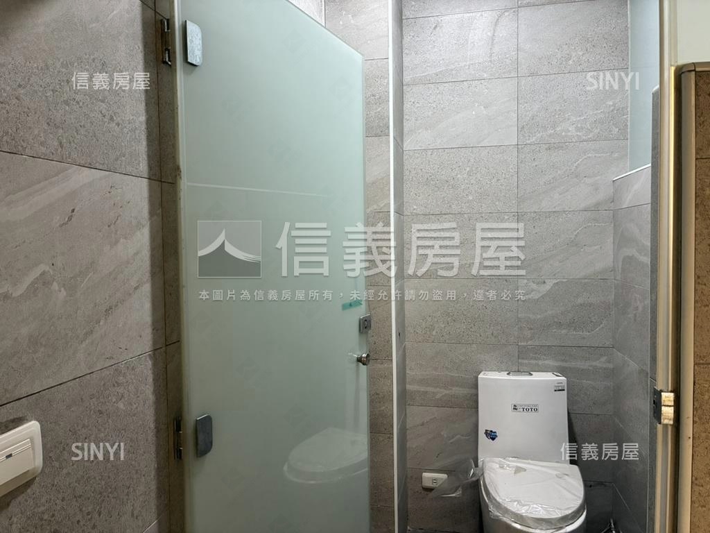 南屯臨路大地坪透店房屋室內格局與周邊環境