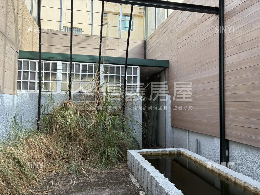 南屯臨路大地坪透店房屋室內格局與周邊環境