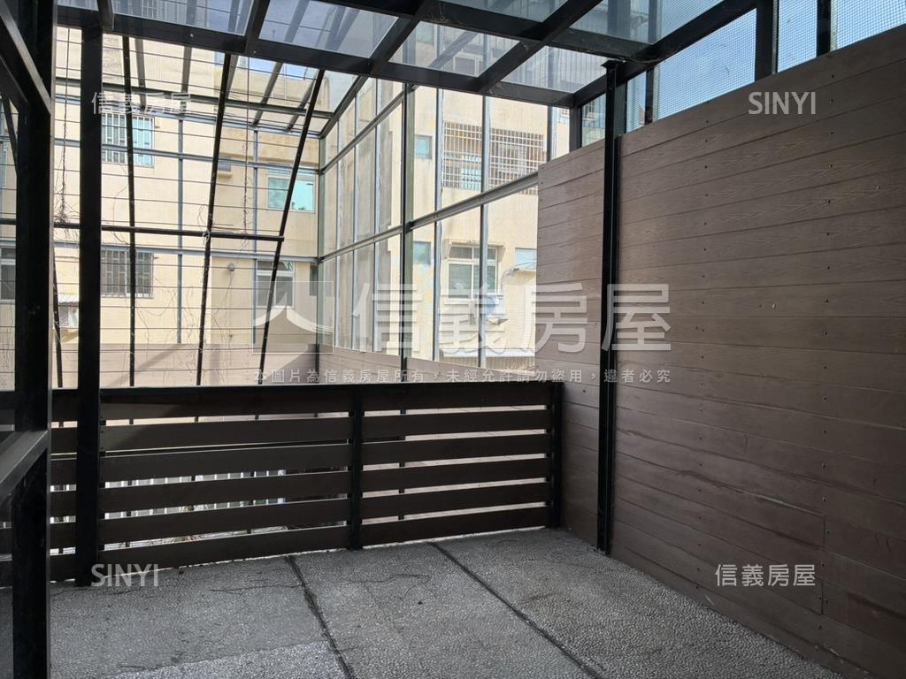 南屯臨路大地坪透店房屋室內格局與周邊環境