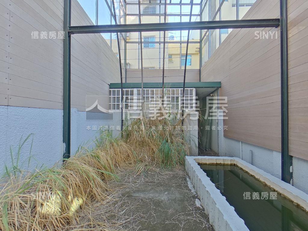 近高鐵站潛力臨路店面房屋室內格局與周邊環境
