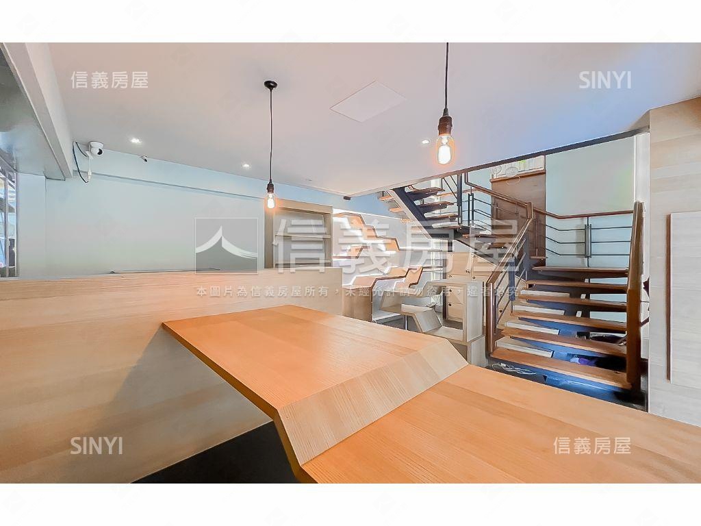 波蜜臻品櫥窗角店房屋室內格局與周邊環境