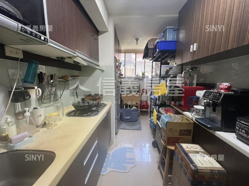 新接長耀葛羅里２房加車位房屋室內格局與周邊環境