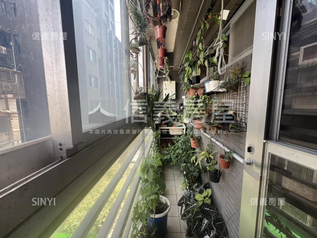 新接長耀葛羅里２房加車位房屋室內格局與周邊環境