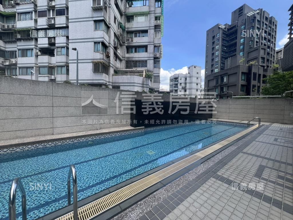 新接長耀葛羅里２房加車位房屋室內格局與周邊環境