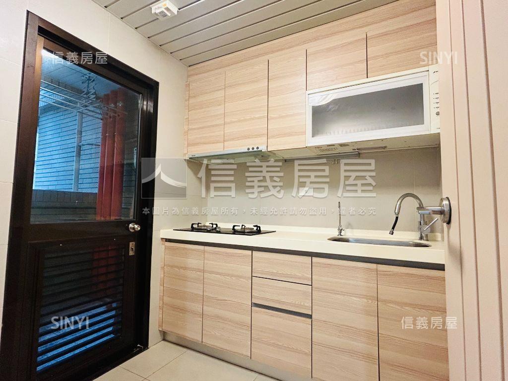 麗寶面中庭三房車位房屋室內格局與周邊環境