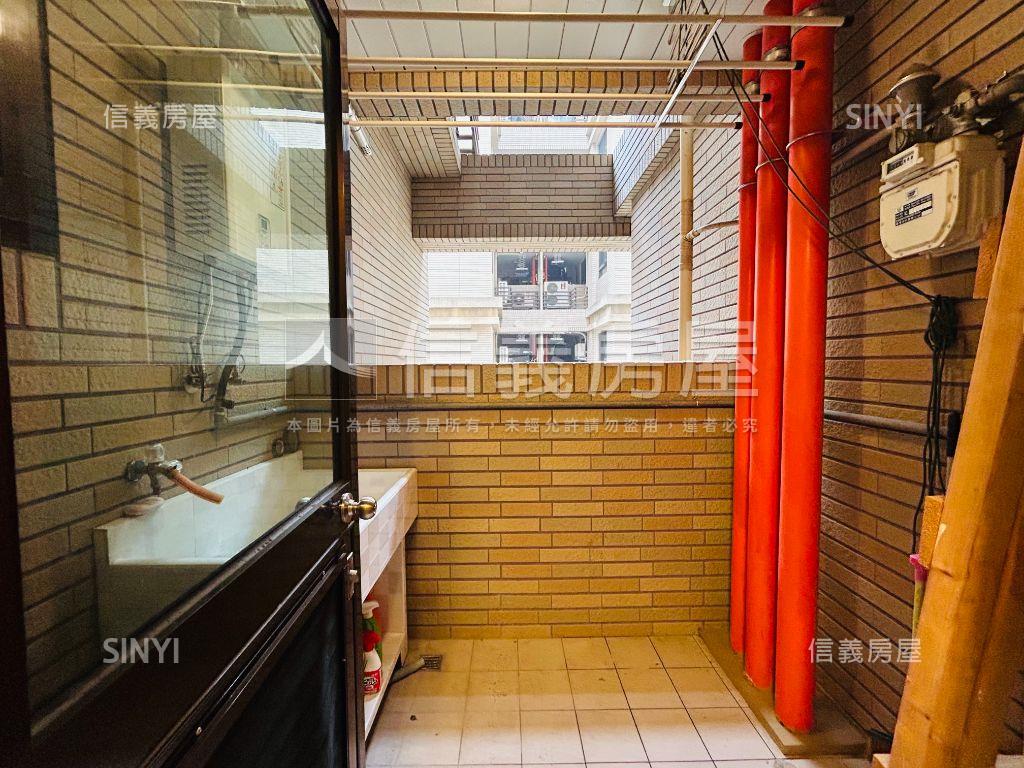 麗寶面中庭三房車位房屋室內格局與周邊環境