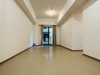 麗寶面中庭三房車位