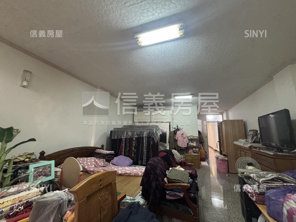億載學區大地坪金店住房屋室內格局與周邊環境