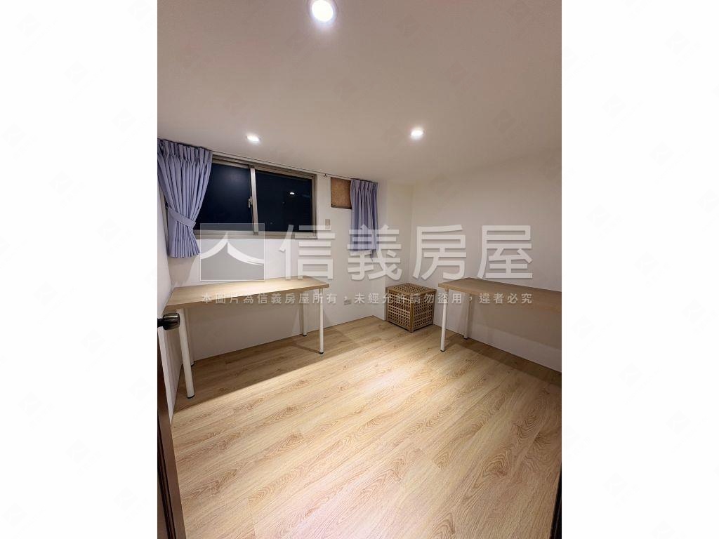 環堤華麗魔術空間房屋室內格局與周邊環境